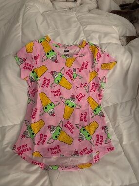 Star Wars Pink "Stay Chill" Grogu Ice Cream Graphic Tee